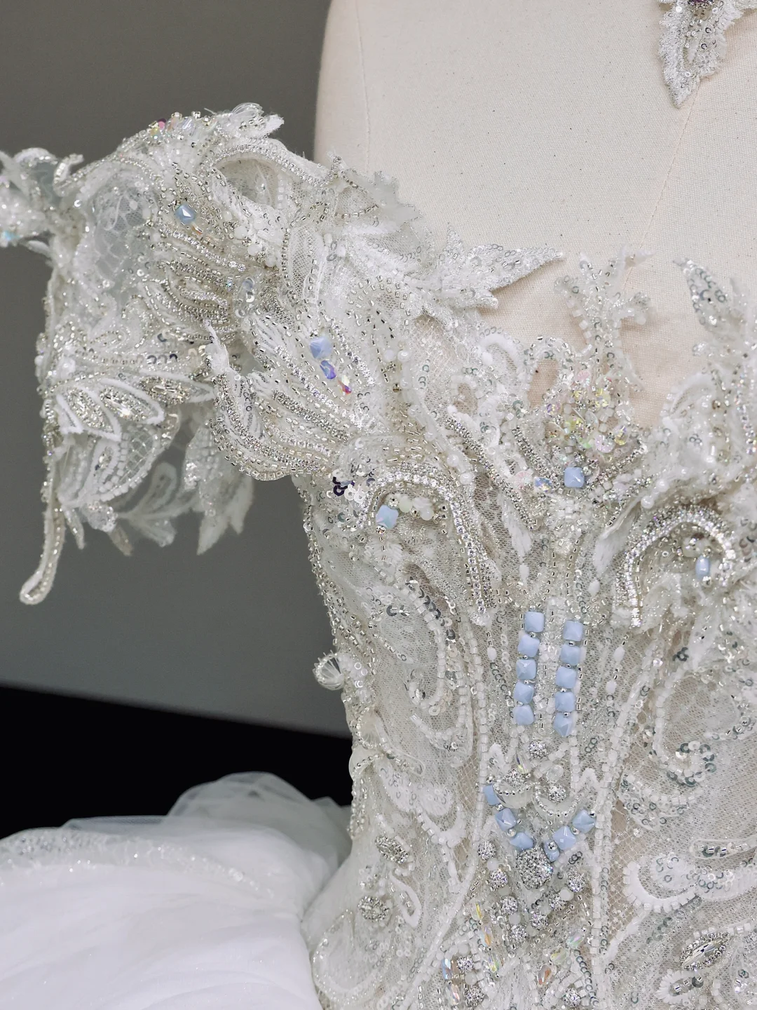 Classy Elegant Ball Gown Off The Shoulder Sequin White Short Sleeves Wedding Dress Brides Dress DP832