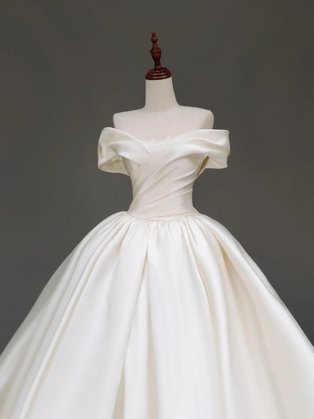 Classy Elegant Ball Gown Off The Shoulder White Short Sleeves Satin Wedding Dress Brides Dress DP841