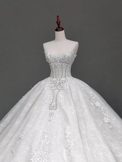 Unique Bridal Gown Ball Gown Sweetheart White Lace Wedding Dresses Bridal Gowns DP844
