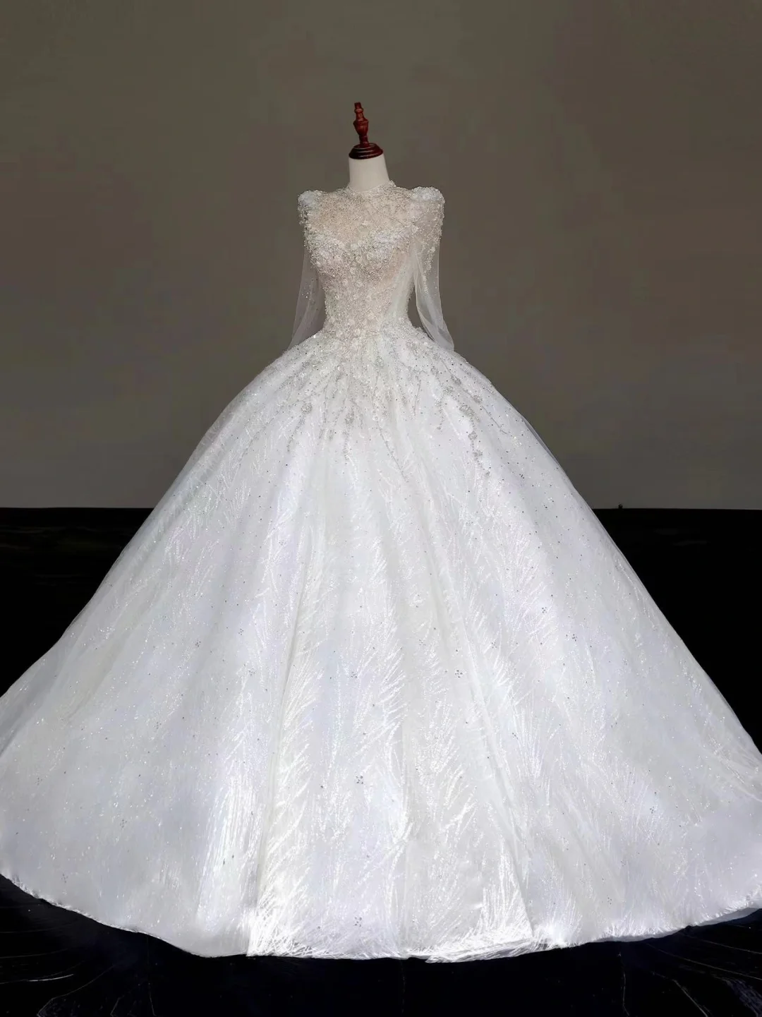 Princess Bridal Gown Ball Gown High Neckline White Sequin Beads Wedding Dresses Winter Bridal Gowns DP871