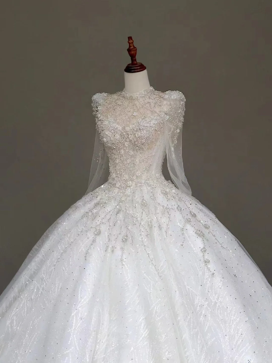 Princess Bridal Gown Ball Gown High Neckline White Sequin Beads Wedding Dresses Winter Bridal Gowns DP871