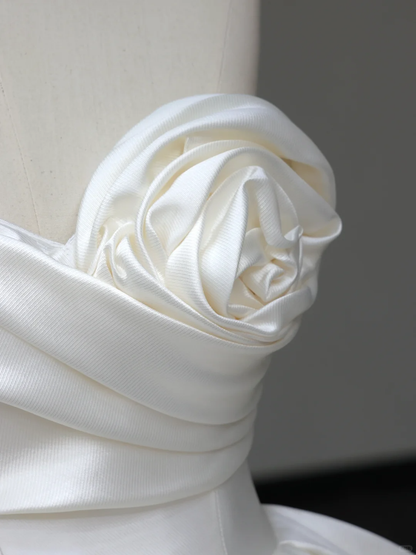 Timeless Bridal Gown Ball Gown Sweetheart White Satin Flower Wedding Dresses Bridal Gowns DP849