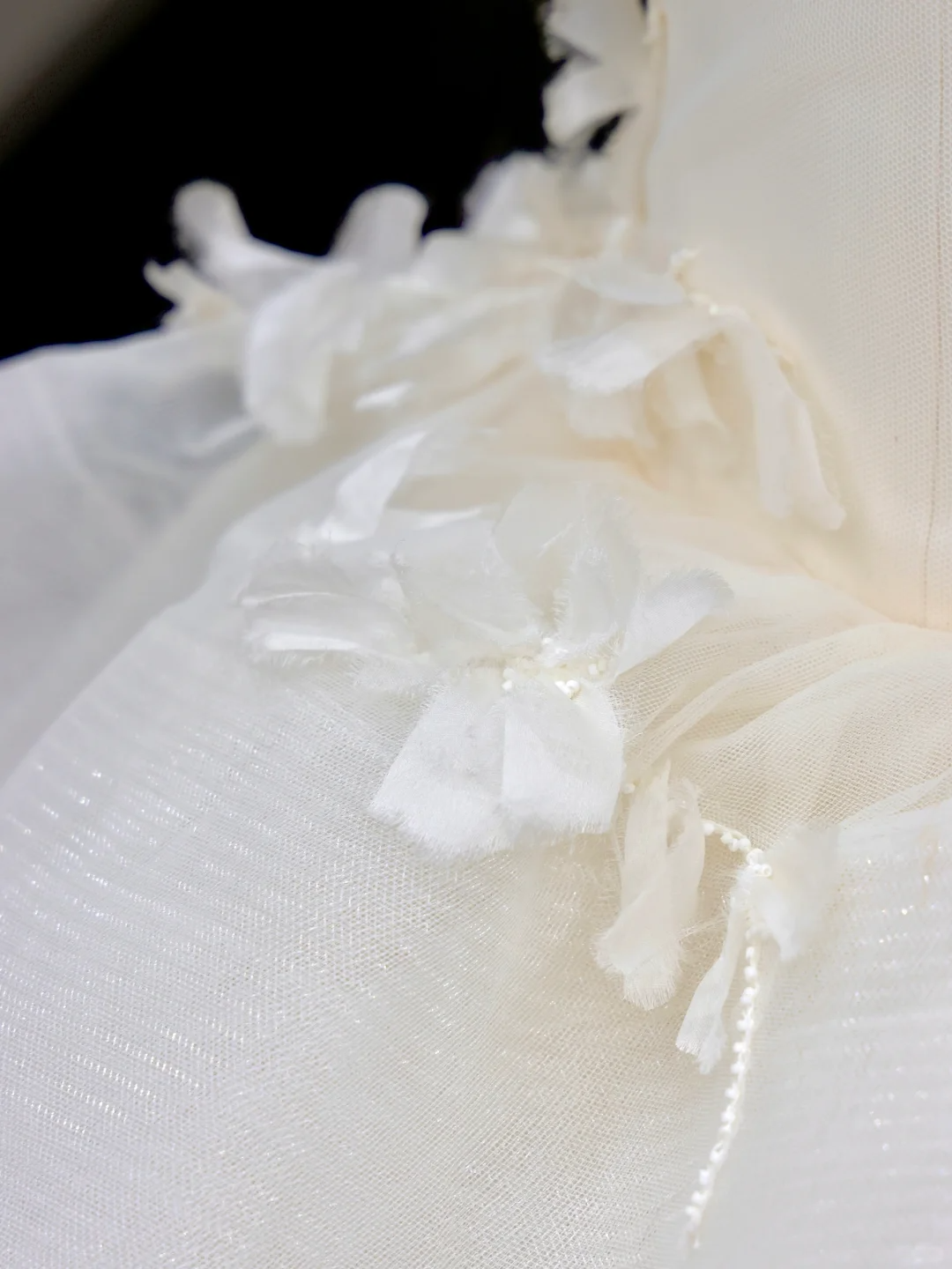 Timeless Bridal Gown Ball Gown Strapless Ivory Tulle Wedding Dresses Bridal Gowns DP851