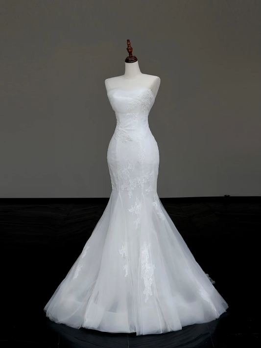 Simple Bridal Gown Mermaid Strapless Lace White Wedding Dresses Minimalist Bridal Gowns DP854