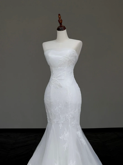 Simple Bridal Gown Mermaid Strapless Lace White Wedding Dresses Minimalist Bridal Gowns DP854
