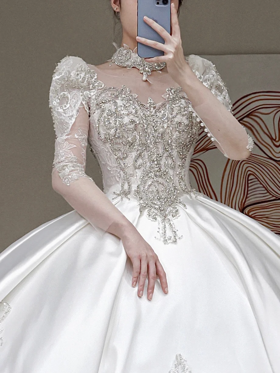 Princess Bridal Gown Ball Gown Scoop Neckline White Sequin Beads Wedding Dresses Winter Bridal Gowns DP858