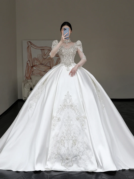 Princess Bridal Gown Ball Gown Scoop Neckline White Sequin Beads Wedding Dresses Winter Bridal Gowns DP858