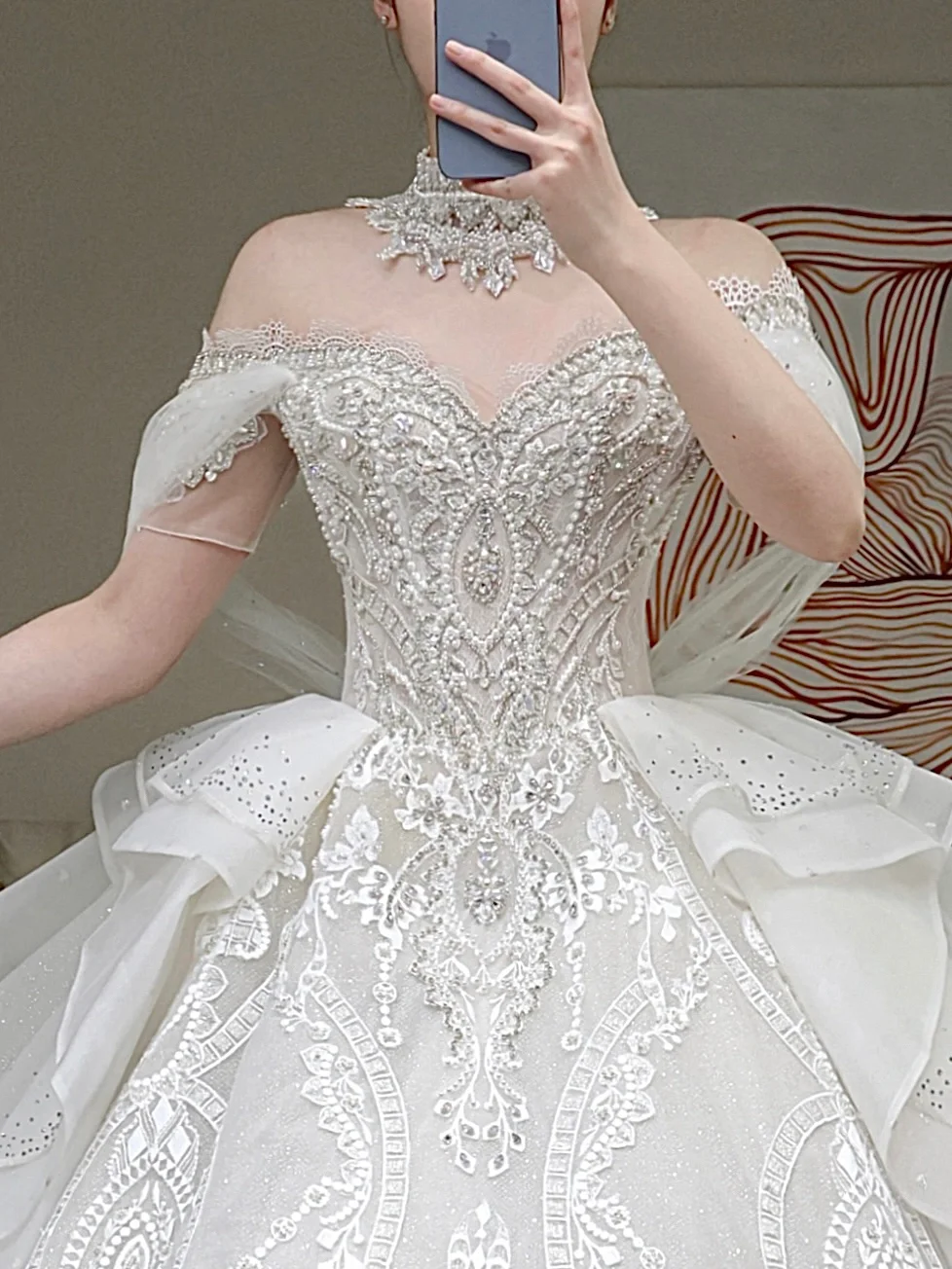 Princess Bridal Gown Ball Gown Off The Shoulder White Sequin Beads Wedding Dresses Winter Bridal Gowns DP863