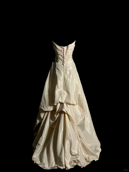 Pretty Wedding Dress Ball Gown Strapless Ivory Satin Vintage Wedding Dresses Bridal Gowns DP921