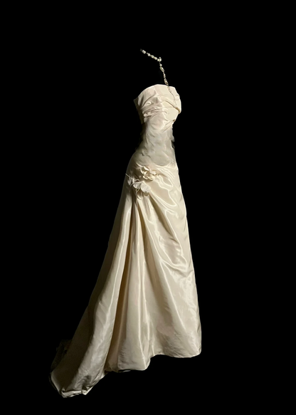 Pretty Wedding Dress Ball Gown Strapless Ivory Satin Vintage Wedding Dresses Bridal Gowns DP921