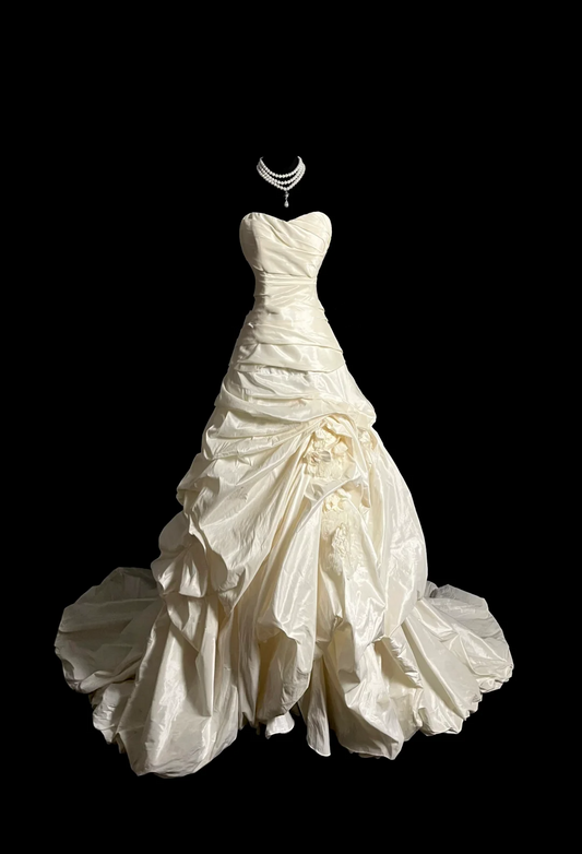 Vintage Bridal Gown Ball Gown Sweetheart Ivory Long Wedding Dresses Minimalist Bridal Gowns DP922