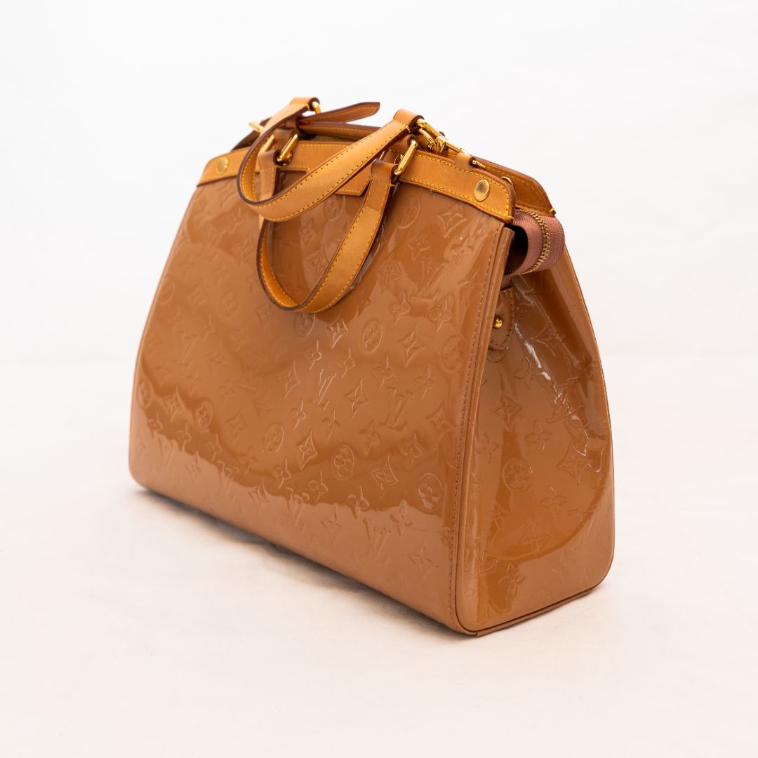 Louis Vuitton Beige Patent Leather GM Brea Bag