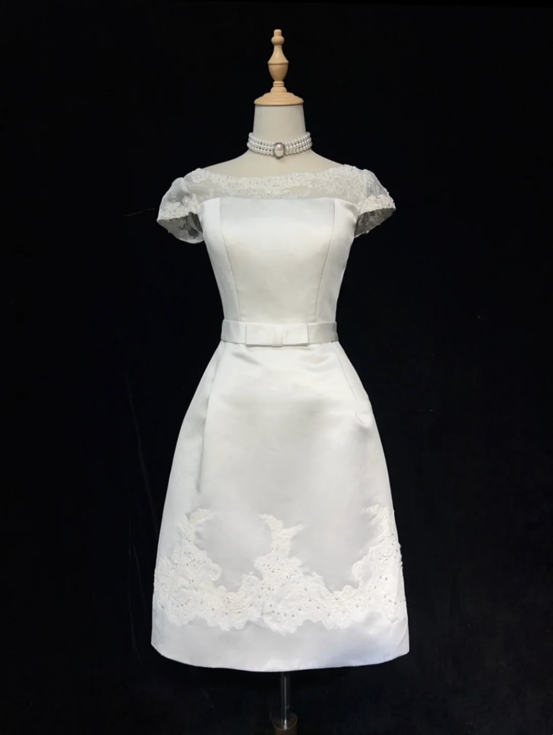 Modest Wedding Dress Sheath Scoop Neck Short Sleeves Summer Lace Wedding Dresses Bride Dress Bridal Gowns DH1440