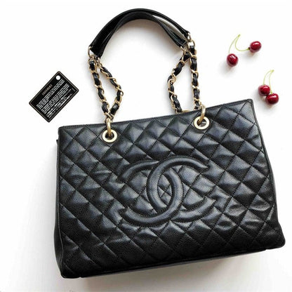 Classic Chanel Shopping GST shopping bag