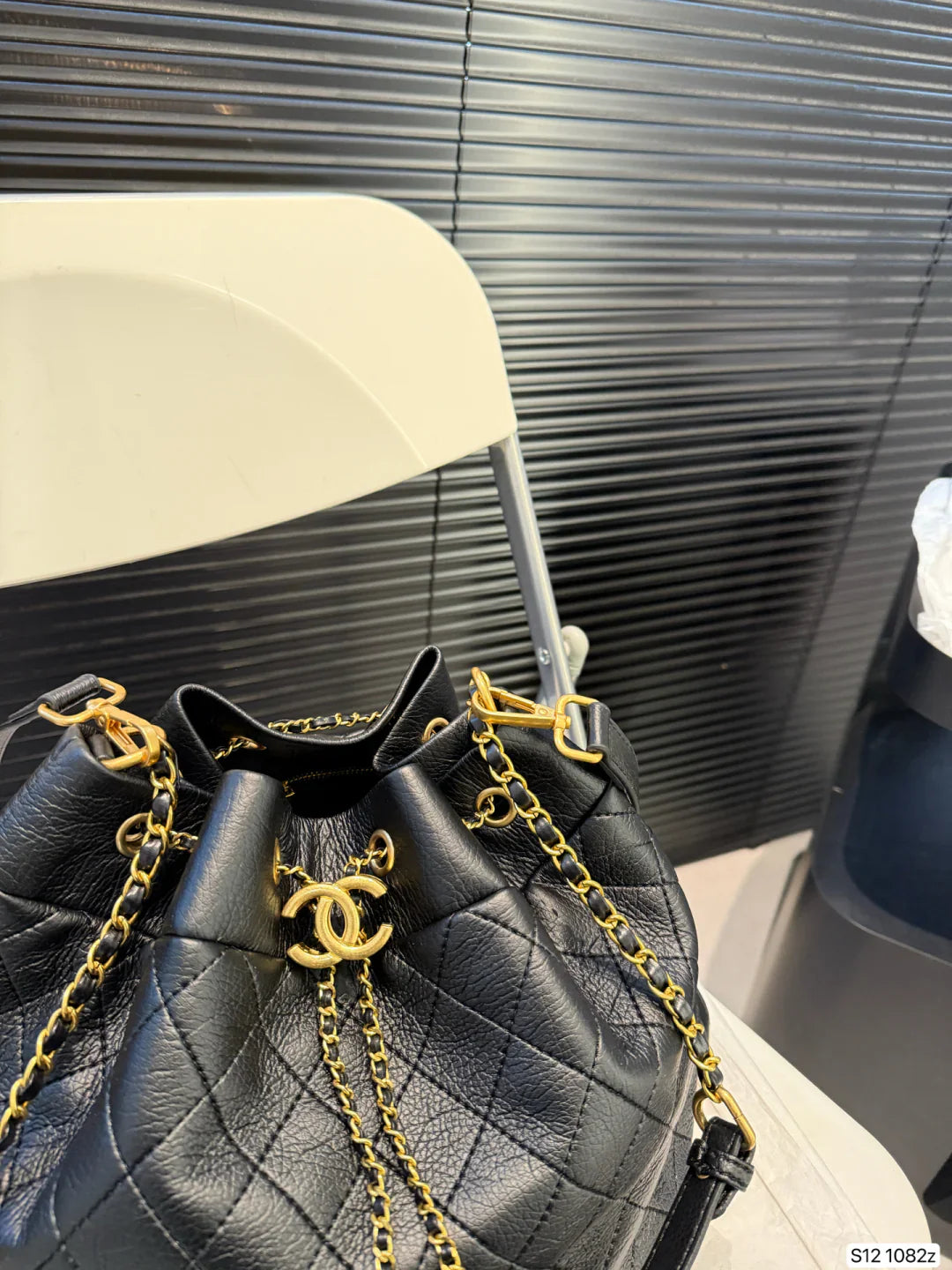 Louis Vuitton LV Black Tote Bag Slidable Metal Chain 26x17cm