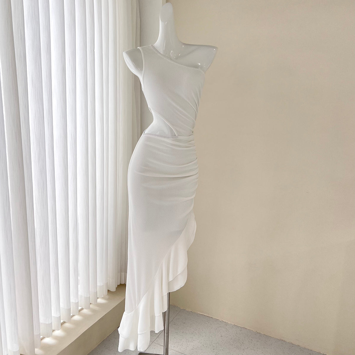 One-shoulder sleeveless dress with ruffled slits  ED01045