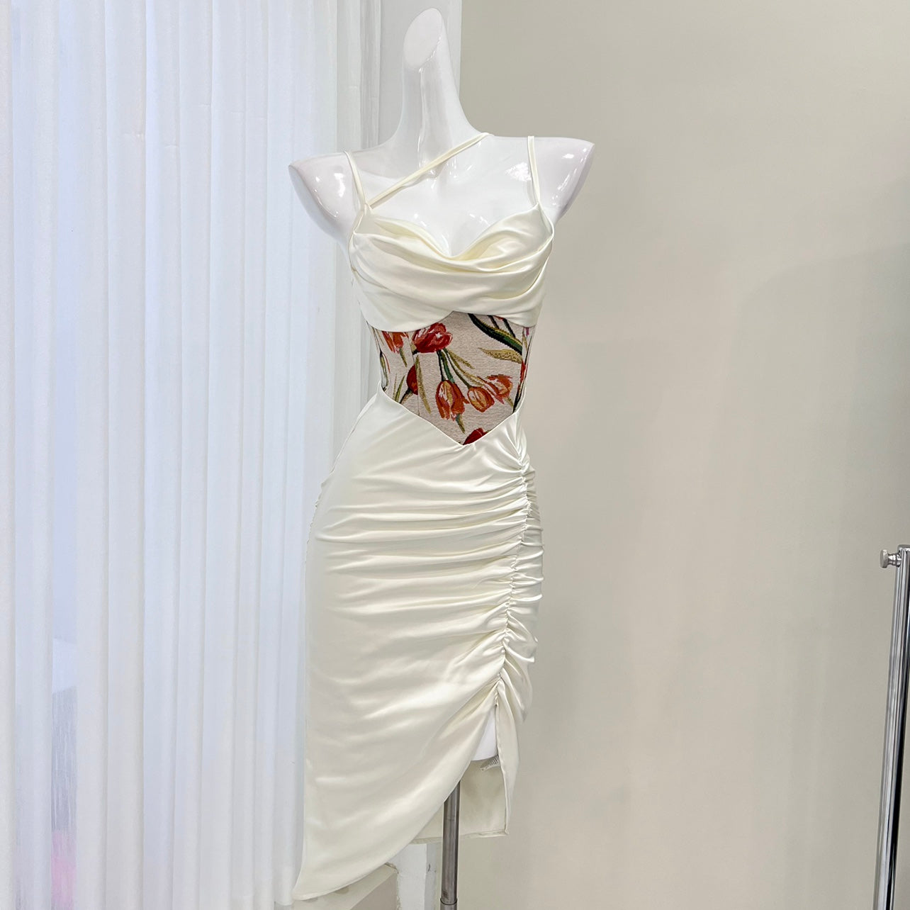 Red waist printed satin suspender dress ED01052