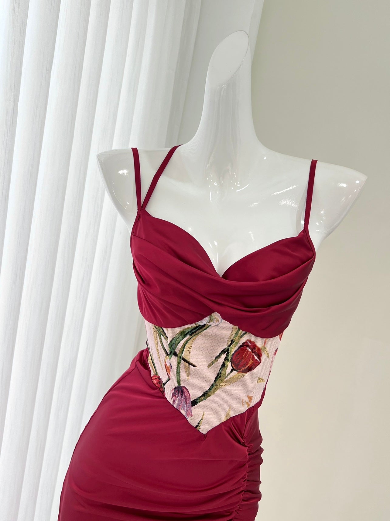 Red waist printed satin suspender dress ED01052