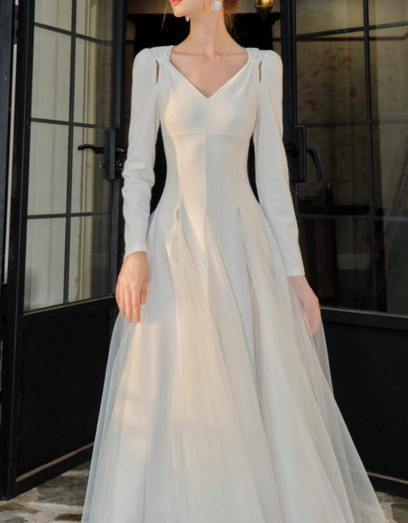 French style white A-line long-sleeved dress ED01082