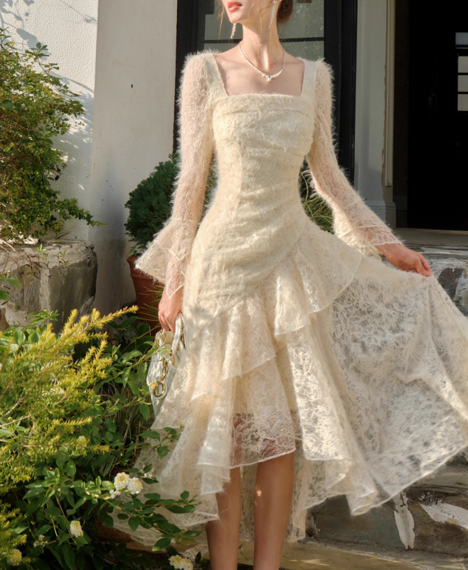 French Retro Apricot Lace Long Sleeve Knitted Dress  Velvet Princess Dress ED01083