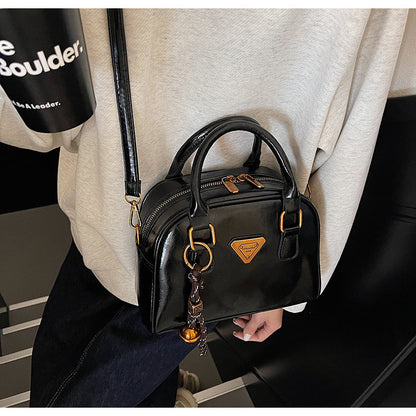 Simple and fashionable all-match handbag shoulder messenger bag ED01090