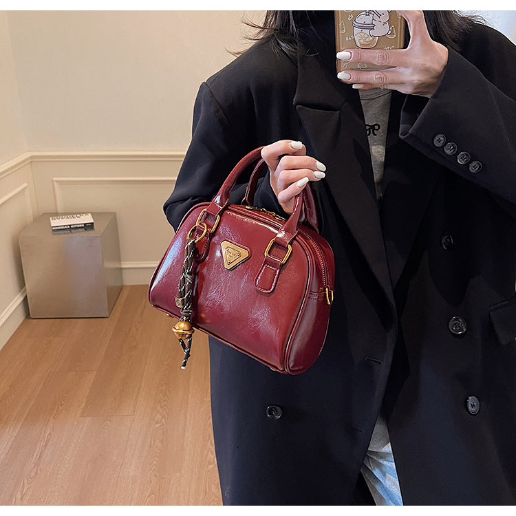 Simple and fashionable all-match handbag shoulder messenger bag ED01090