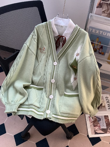 Forest style V-neck sweater autumn and winter new loose lazy college style age-reducing cardigan jacket for women ED0110