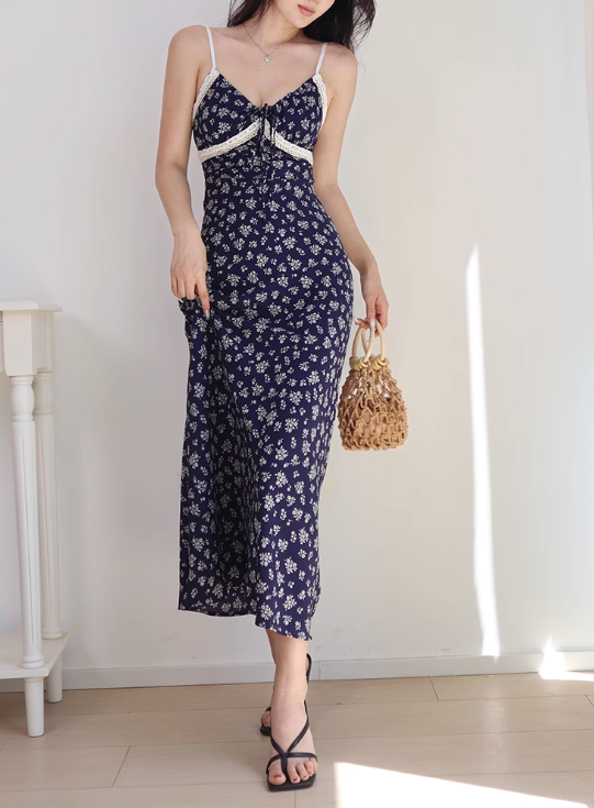 French V-neck navy blue floral retro lace suspender long skirt ED01125