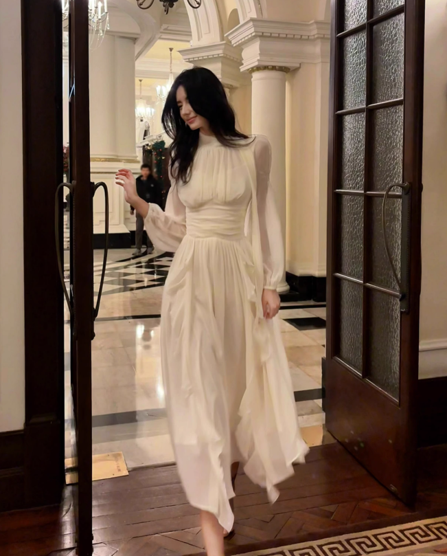 French Elegant Off-white Long Sleeve Dress ED01170