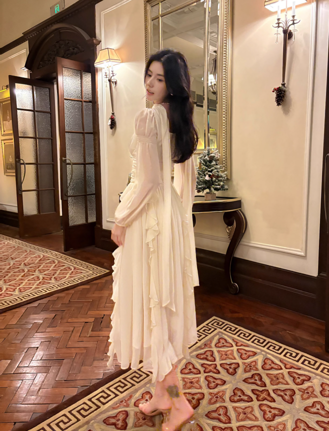 French Elegant Off-white Long Sleeve Dress ED01170