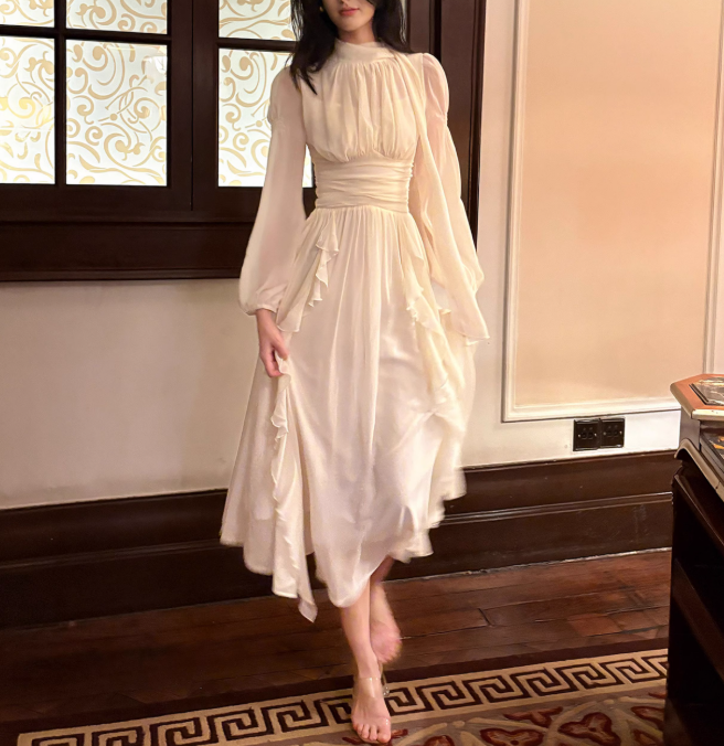 French Elegant Off-white Long Sleeve Dress ED01170