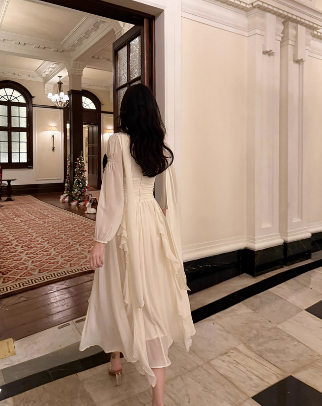 French Elegant Off-white Long Sleeve Dress ED01170