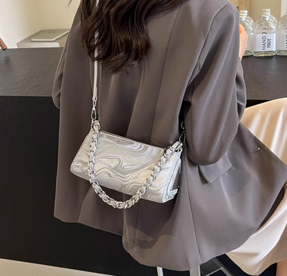 Korean fashion shoulder messenger bag niche design triangle bag ED01300