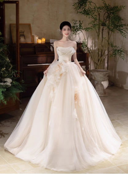 Light Champagne A-Line Strapless Tulle Wedding Dress，Gentle Beaded Long Prom Dress ED01352