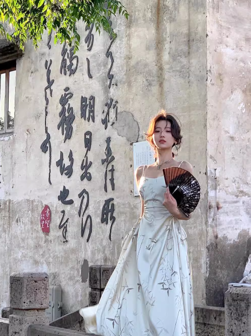 New Chinese style suspender satin pleated waist gentle temperament long skirt  ED0136