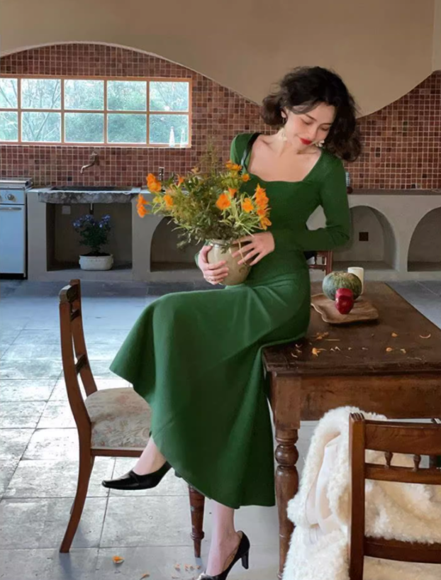 French retro square collar wave edge long sleeves mid-length knitted women's dress ED0139