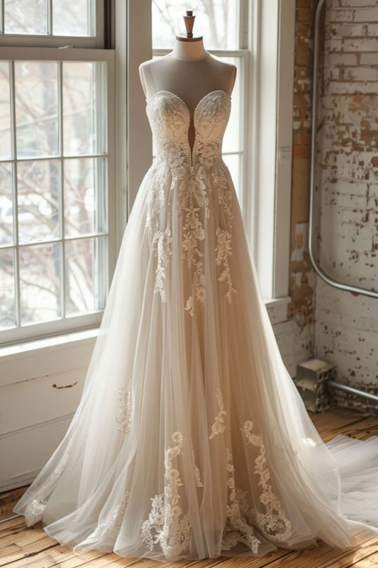 Diamond White A-Line Sweetheart Neck Tulle Beaded Long Prom Dress Simple Applique Wedding Dress ED01578