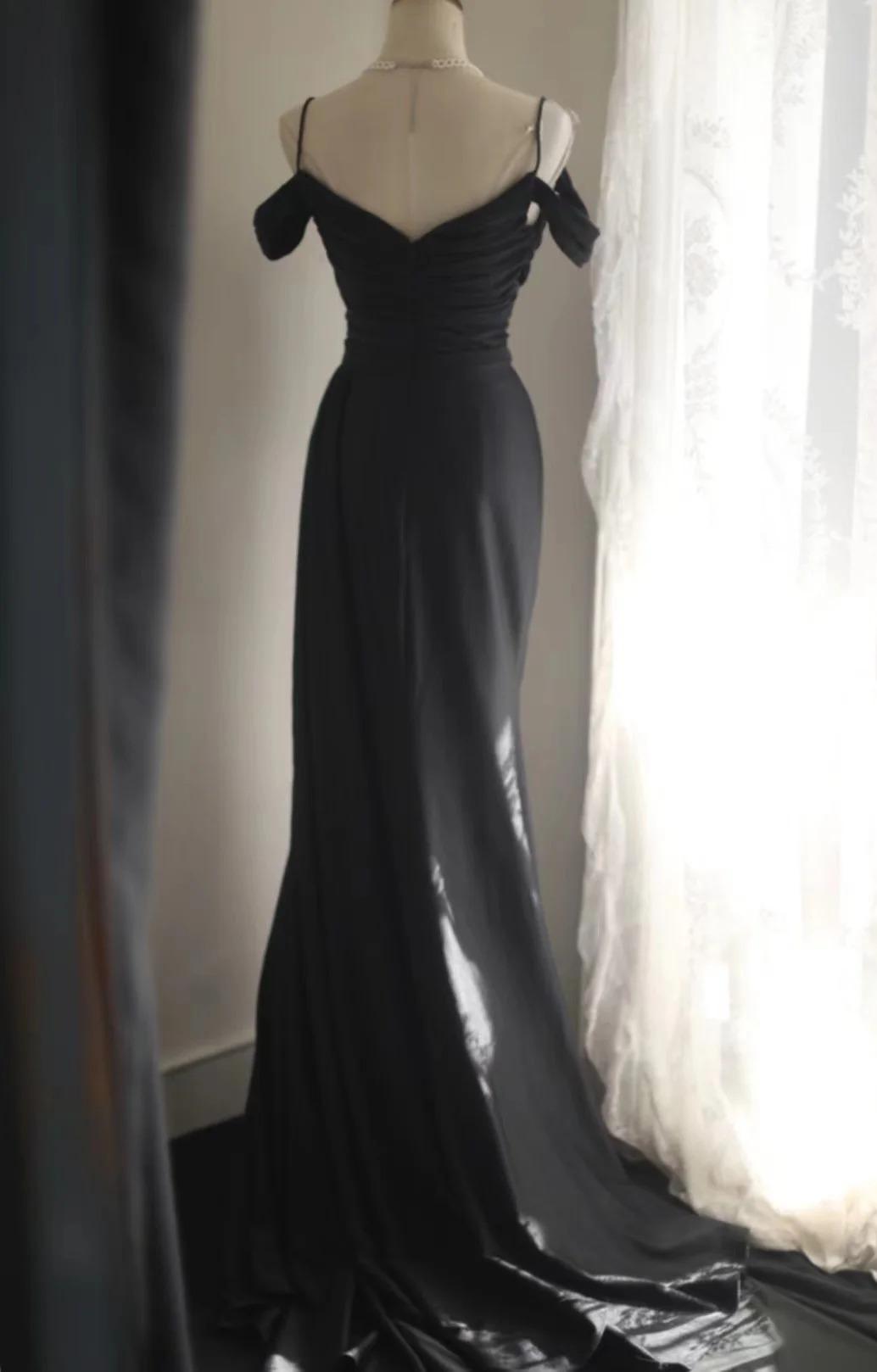 Elegant Black Mermaid Spaghetti Strap Satin Diamond Long Prom Dress Simple Evening Dress  ED01587