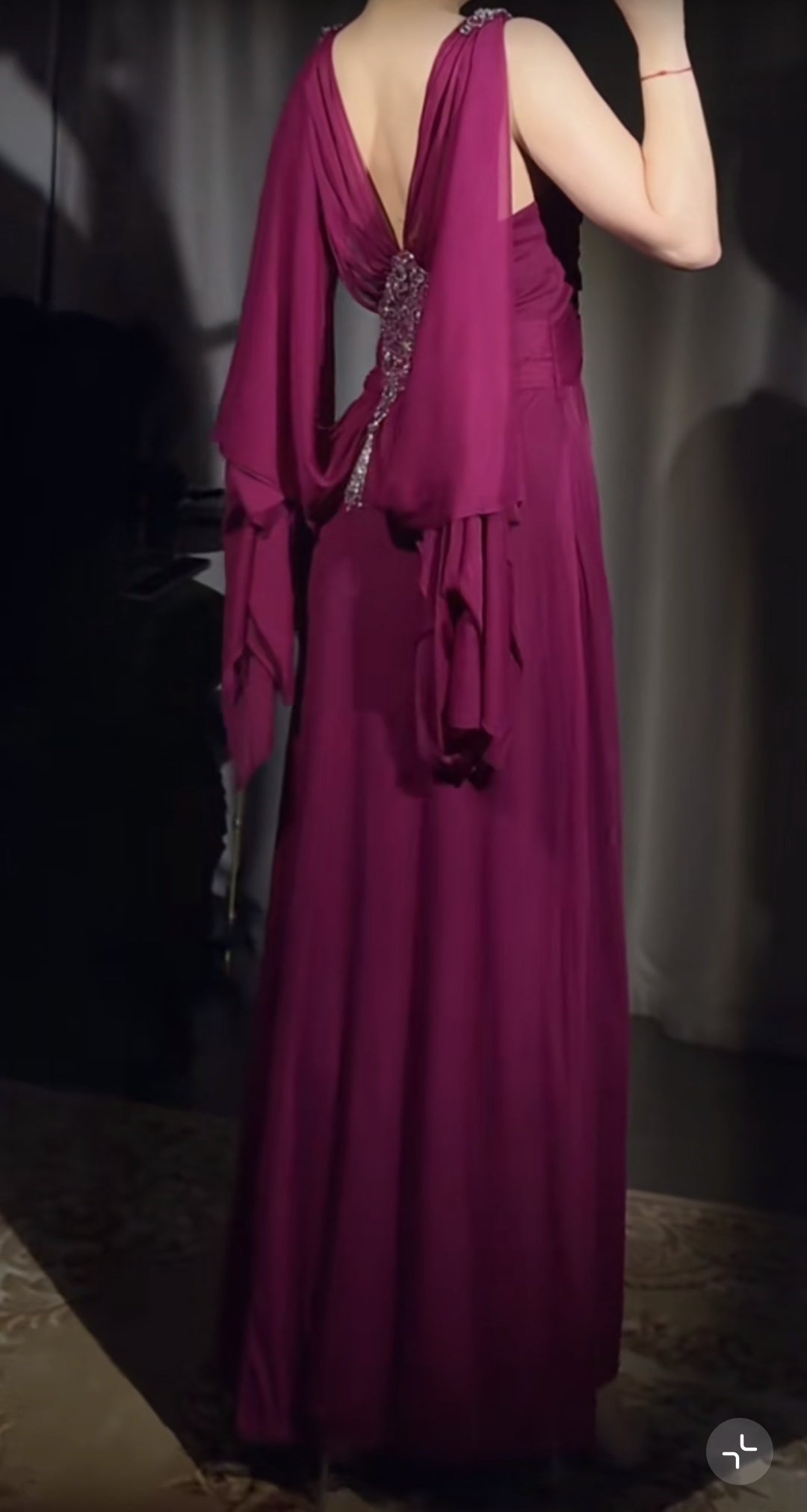 Elegant A-Line Grape V-neck Long Prom Dress Glam Sleeveless Chiffon Evening Dress ED01958