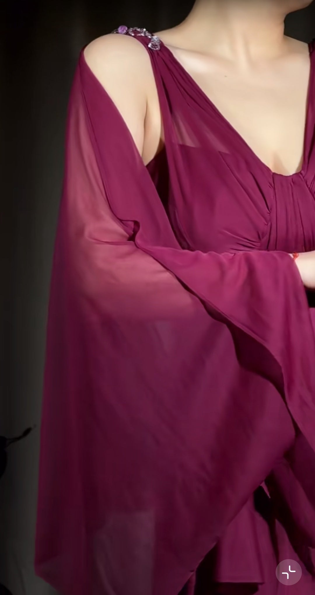 Elegant A-Line Grape V-neck Long Prom Dress Glam Sleeveless Chiffon Evening Dress ED01958