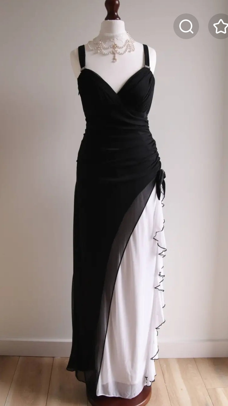 Elegant Black V-neck Chiffon Ball Dress Glam Ruffle Party Dress ED01960