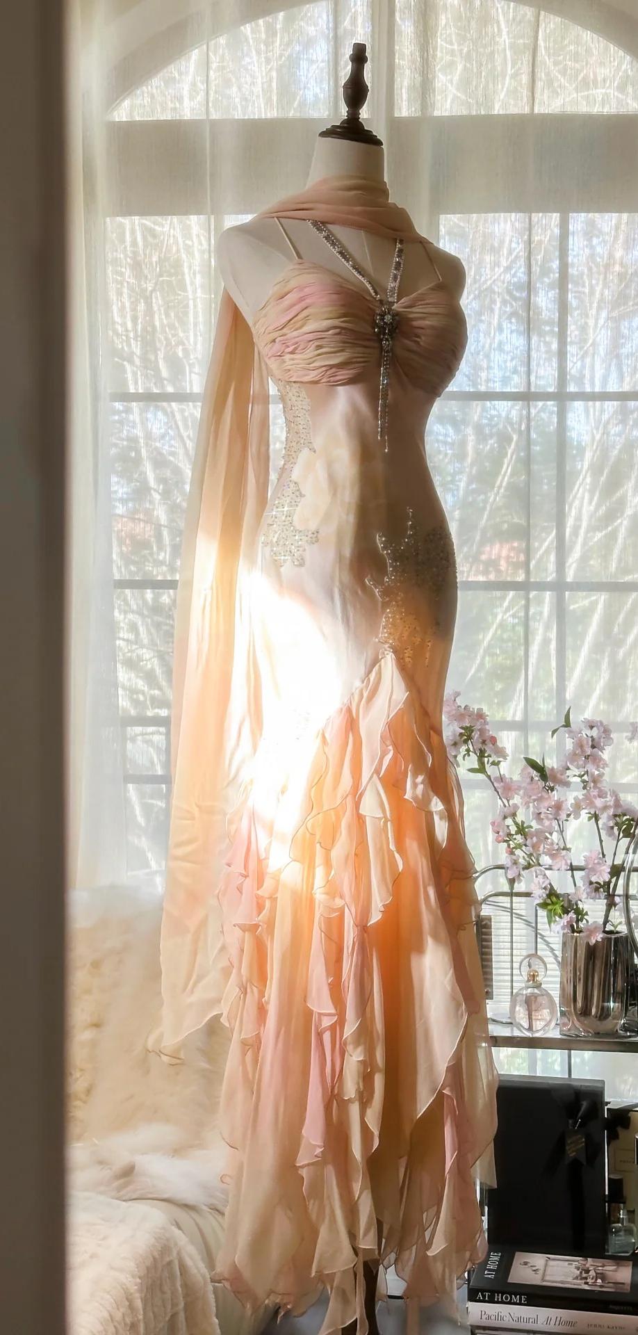 Fairytale Spaghetti Straps Ombre Chiffon Mermaid Gowns Vintage Gentle Backless Prom Dress ED01971