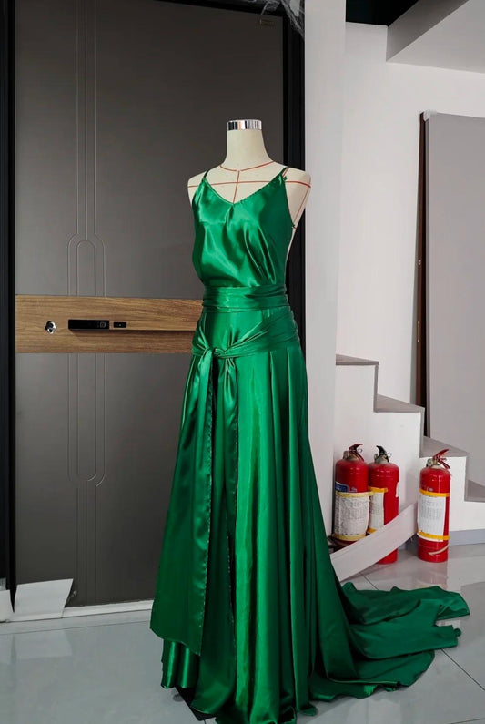 Classic Emerald Green Spaghetti Straps Satin Long Prom Dresses Simple Train Backless Evening Dress ED02002