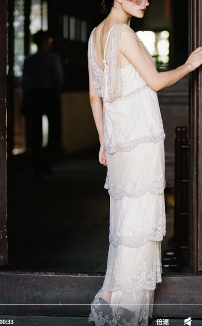 Elegant Pearl White V-neck Chiffon Beaded Evening Dresses Simple Wedding Guest Dresses with Embroidered Appliques ED02011