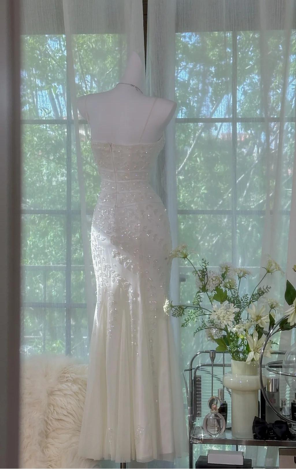 Vintage Gothic White Mermaid Chiffon Spaghetti Straps Party Dresses Elegant Shiny Beaded Evening Dresses ED02037