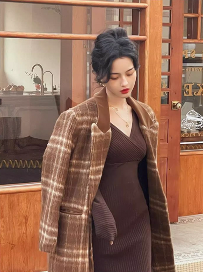 French retro Klein blue V neck hip-wrapped knitted dress ED0203