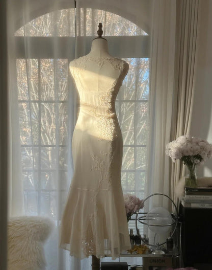 Gentle White V-neck Chiffon Lace Applique Short Party Dress Elegant Bridesmaids Dress Homecoming Dress ED02048