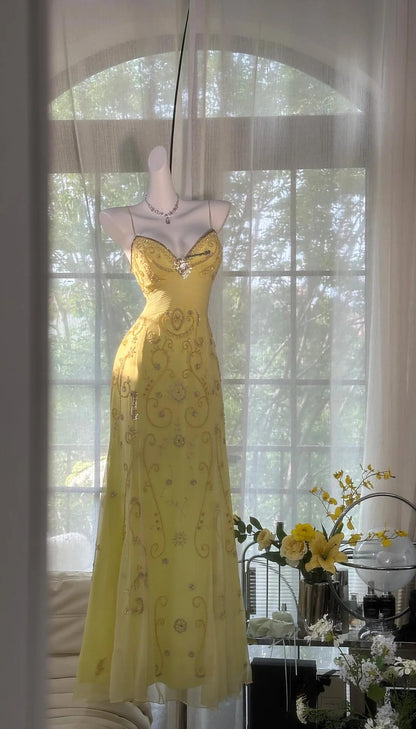 Gorgeous Butter Yellow Spaghetti Straps A-line Tulle Beaded Long Prom Dresses Backless Evening GownsED02094