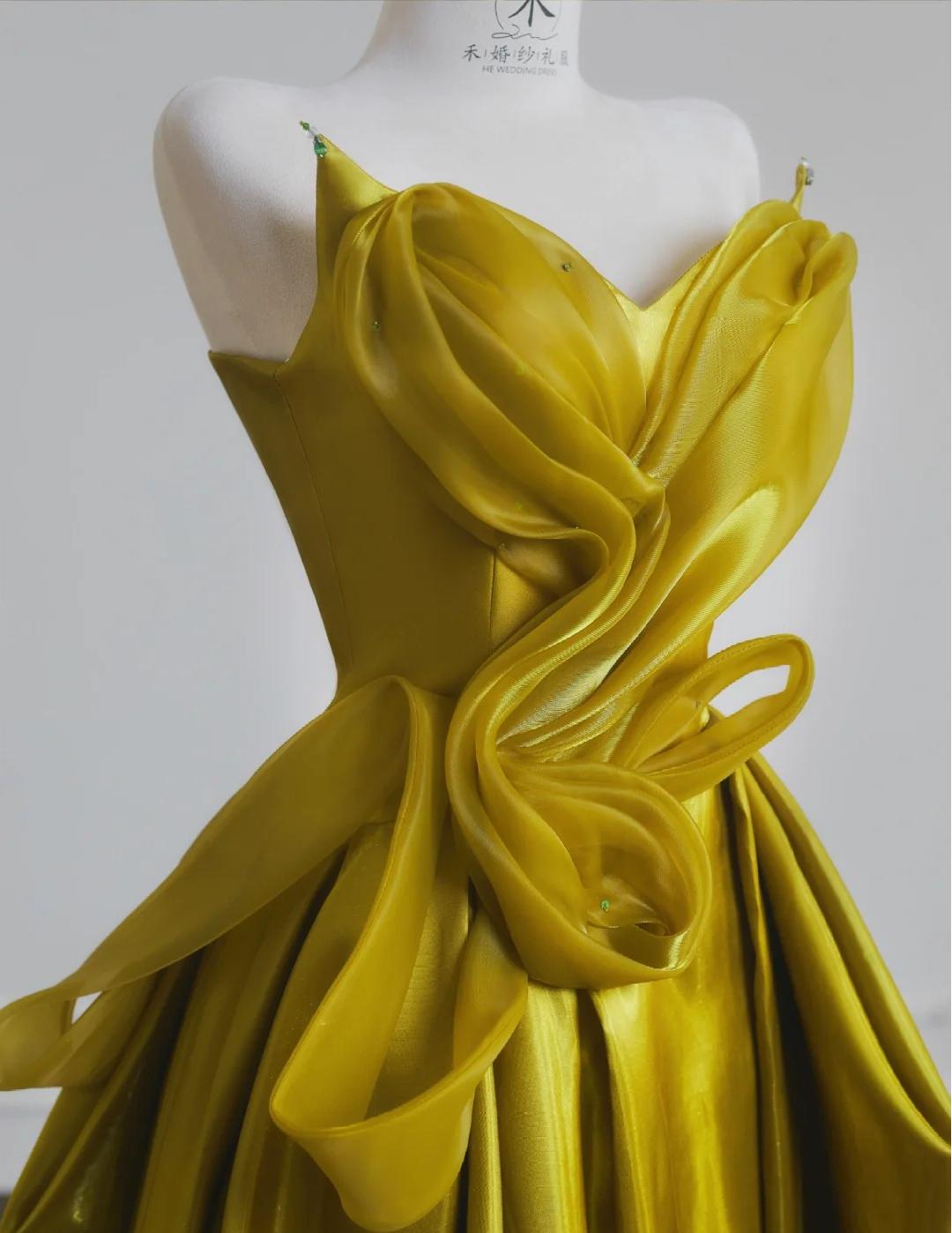 Chic Yellow Satin Sweetheart Neck A-Line Wedding Dress Gorgeous Formal Evening Gowns ED02189