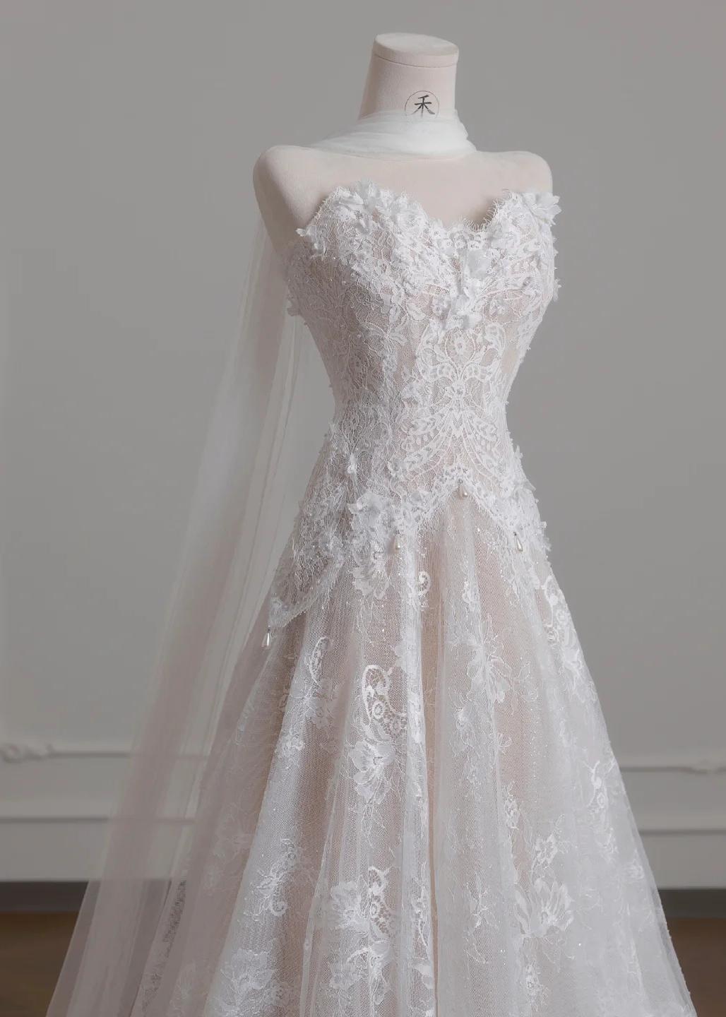 White Strapless Tulle Lace Vintage Wedding Dress Gorgeous A-Line Long Prom Dresses ED02191
